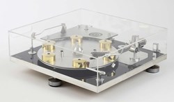 Classic turntables on the right track at Olympia Auctions