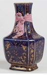 It’s a wrap at $120,000 as Qing knotted cloth vase shines in LA