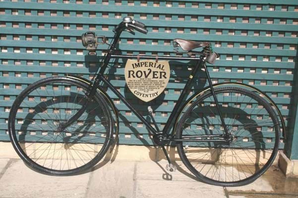 WEB Imperial Rover Bicycle B 19-4-17.jpg