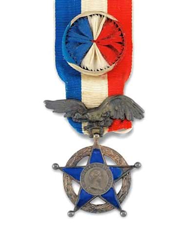 15-10-12-2212NE06A Ernest Shackleton medal auction.jpg