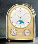 English humpback clock on offer in Frankfurt auction