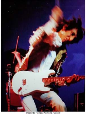 Pete_Townshend_guitar_Heritage_Auctions_2.jpg