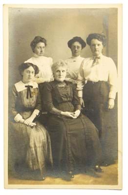 Suffragette sisters with mother. From left, Grace, May, Mrs Hodgson (mother) Edith and Florence Hodgson.jpg