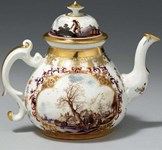 Meissen teapot among top sales at 'A Collectors’ Paradise'