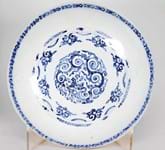 Jiajing armorial dish emerges at Portuguese auction