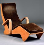 Twentieth century design in the regions led by Beuer chaise longue