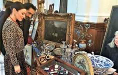 Trading right until closing time at Adams Antiques Fair - a picture special