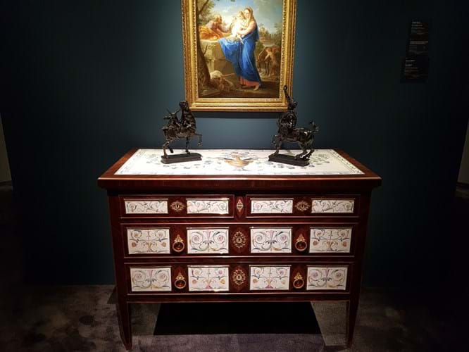 Roman neoclassical chest of drawers