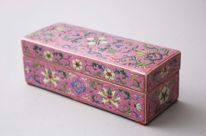 Qing famille rose pen box