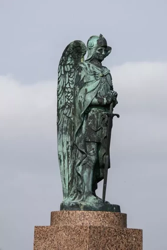 Saint statue bronze.jpg