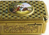 Musical boxes tune up in two auctions