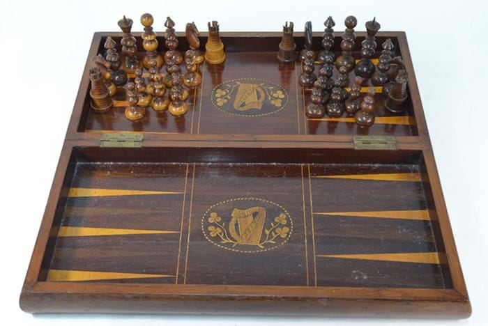 Killarney chess gaming set