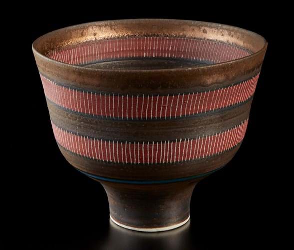 Lucie Rie’s footed bowl
