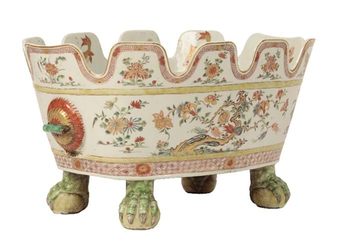 A Kangxi porcelain monteith