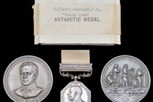13-07-08-2099NE05A Polar Medal.jpg