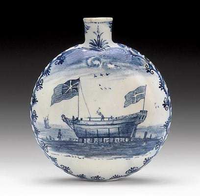 Lowestoft flask formerly in the collection of English porcelain scholar Geoffrey Godden