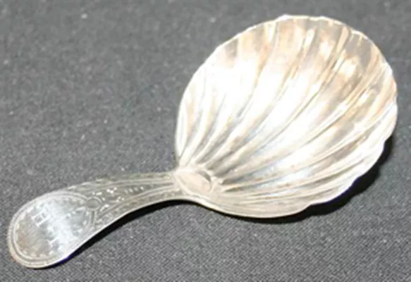 George III silver caddy spoon with scallop-shell bowl