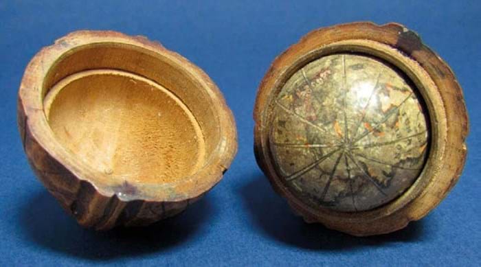 Pocket globe
