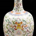 Qianlong yangcai enamel vase