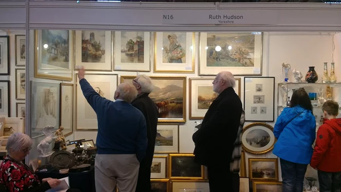Antiques for Everyone Ruth Hudson stand