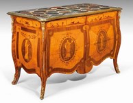 Dealer sells commode to Temple Newsam