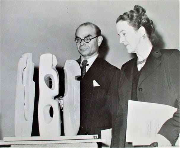 Barbara Hepworth and Sir John Rothenstein