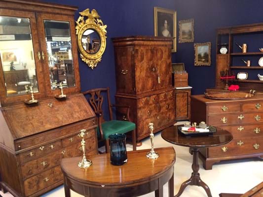 Antiques for Everyone W. R. Harvey 