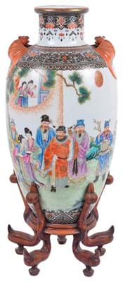 Qianlong Republic period Chinese famille rose and grisaille vase