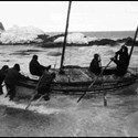 DNW - Launching the James Caird on 24 April 1916 (med).jpg