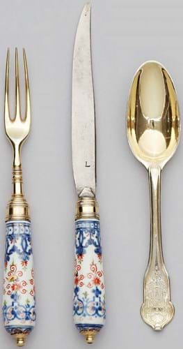 Silver-gilt and porcelain cutlery set