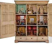 Important custom-made doll’s house sells for £30,000