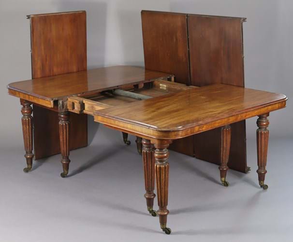 Mahogany extending dining table