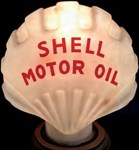 Shell pump globes in action at Chippenham auction
