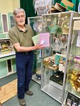 Dealer Henrywood takes Taunton antiques centre chance