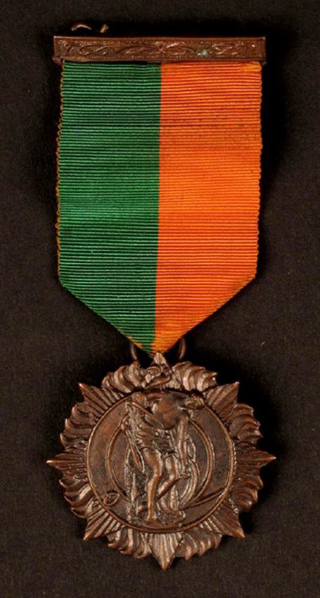 1916 Dublin Easter Rising Irish Republican Army Comemoration Cased Medallion. 