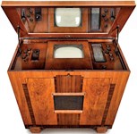 Very early TV set that’s a must for connoisseurs