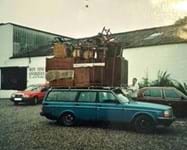 A dealer using his Volvo’s roof rack to its full potential