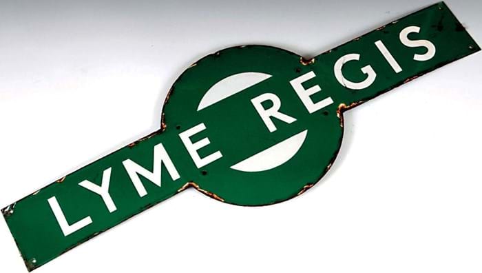 Lyme Regis station target sign