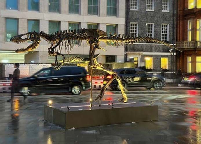Statue of a T-rex